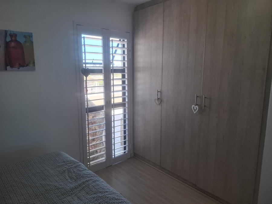 To Let 2 Bedroom Property for Rent in Beachfront Western Cape